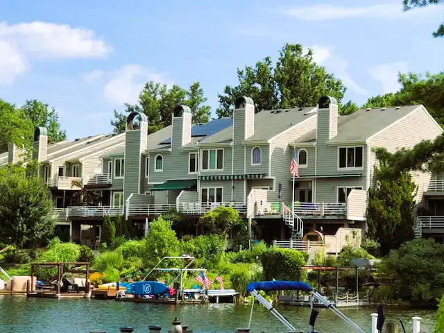 Reston Lake Thoreau Trail Homes